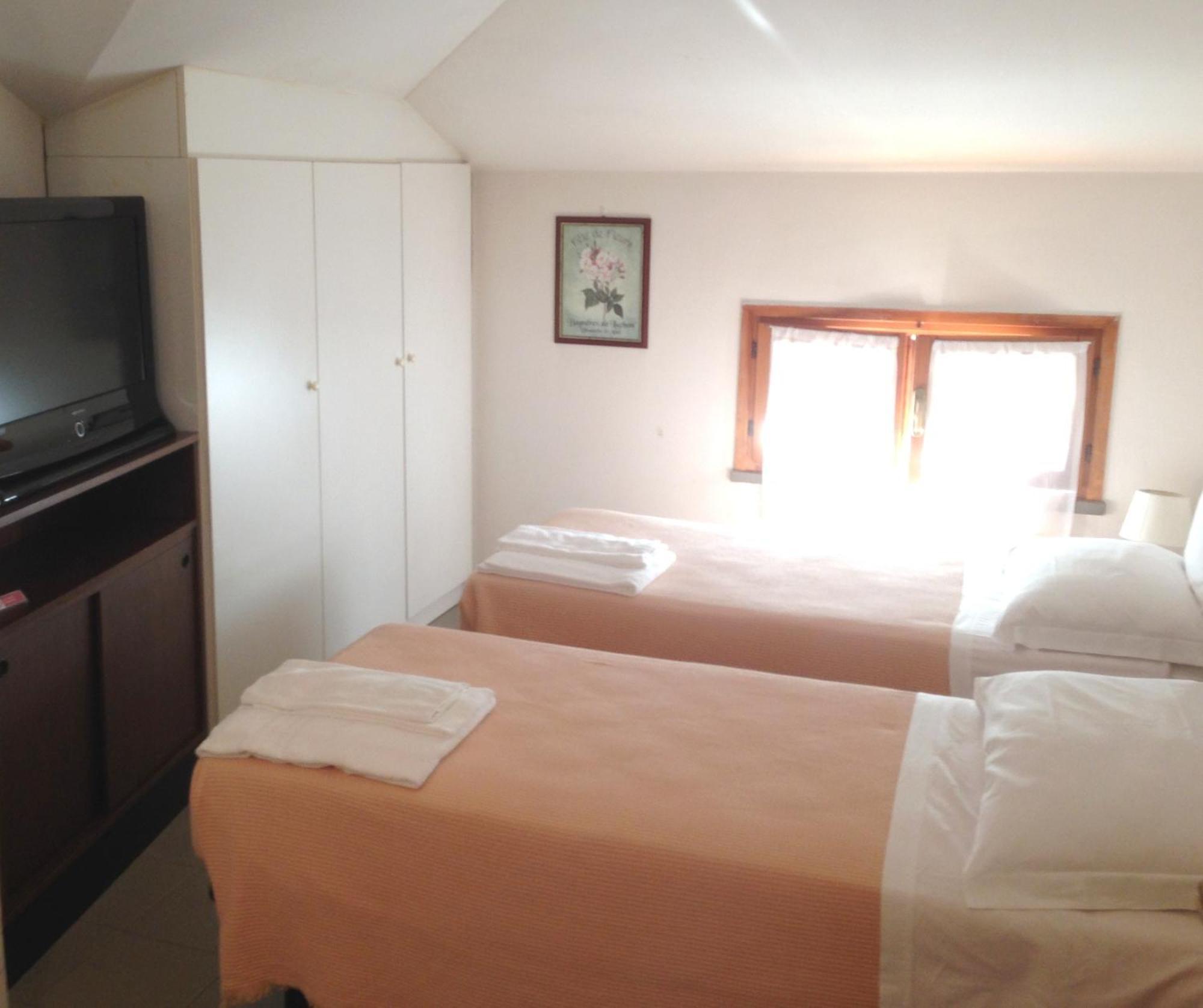 Albergo Romagna Fratta Terme Phòng bức ảnh